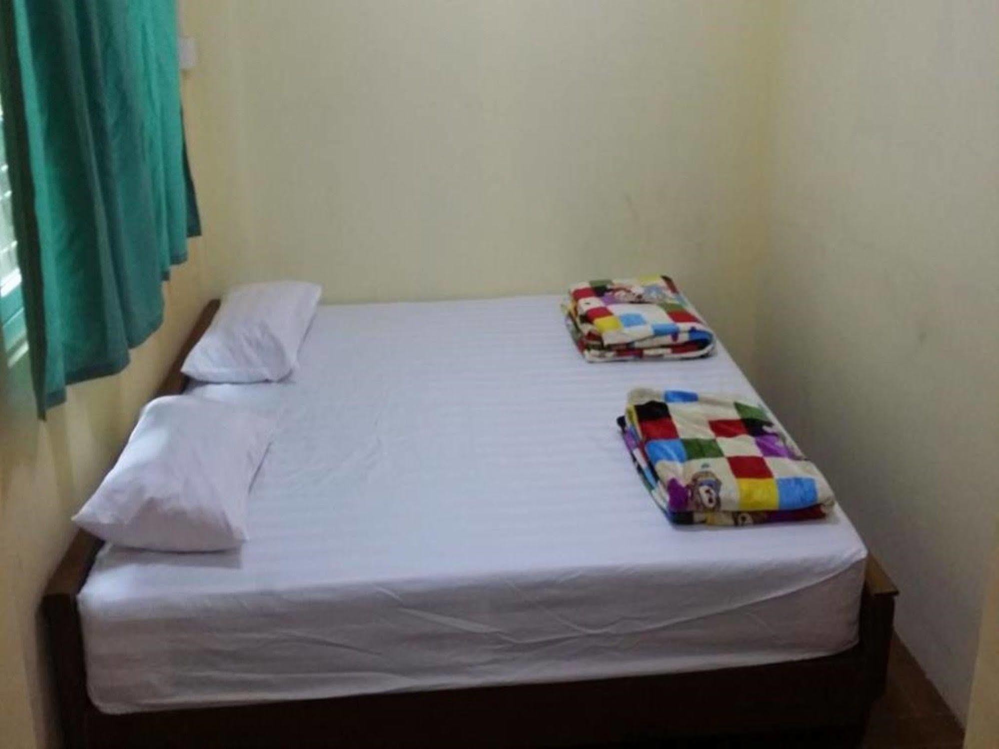 T Venus Hostel Rangun Kültér fotó